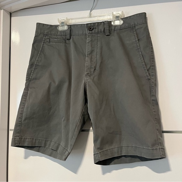 Nordstrom 32” shorts in gray - Picture 2 of 7